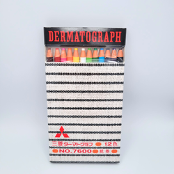 プラスチックにも描けちゃう、クレヨンみたいな色鉛筆